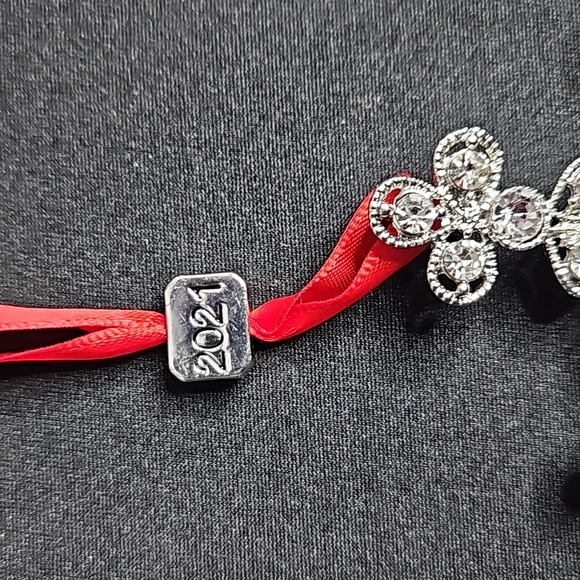 MONET JEWERLY CROSS CHRISTMAS ORNAMENT 2021 - Picture 6 of 7